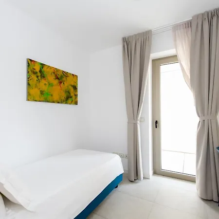 Ariston Teatro Luxury 3* Grado