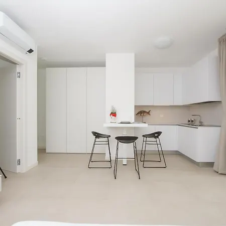 Ariston Teatro Luxury Lägenhet Grado