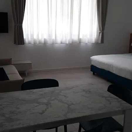 Ariston Teatro Luxury 3* غرادو